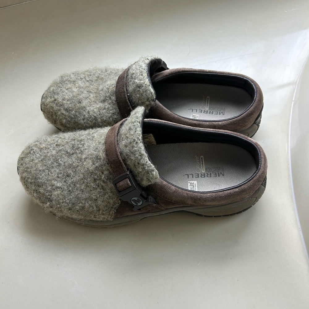 Merrel clogs